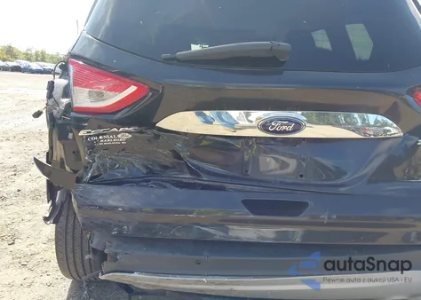 2015 Ford Escape Titanium z USA, uszkodzony, nr VIN 1FMCU9JXXFUA71933